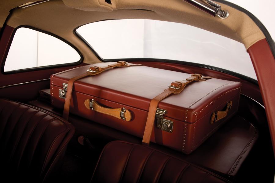 Интерьер Mercedes-Benz 300 SL 1955 года  (фото 139 из 233)